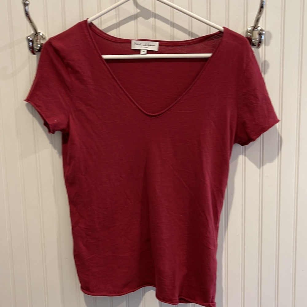 NWOT Michael Stars Rolled Hem, V neck, Darling Top!